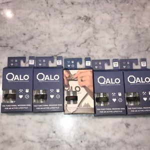 NEW- Men’s QALO silicone wedding band! ❤️❤️❤️❤️🙌
